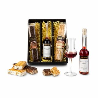Zum Dahinschmelzen! 2 Stangen italienischer Softnougat (Amaretti & Haselnusscreme) je 100 g & ein MENTGES Amarena Kirsch-Likör (100 ml)