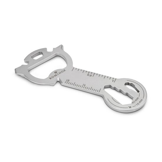 Das Key Tool kommt in einem „Merry Christmas”-Mäppchen inkl. Funktionsbeschreibung. „An die Werkzeuge, fertig, los“!